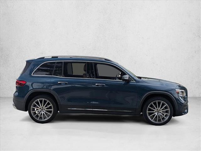 Used 2022 Mercedes-Benz GLB 250 4MATIC image 4