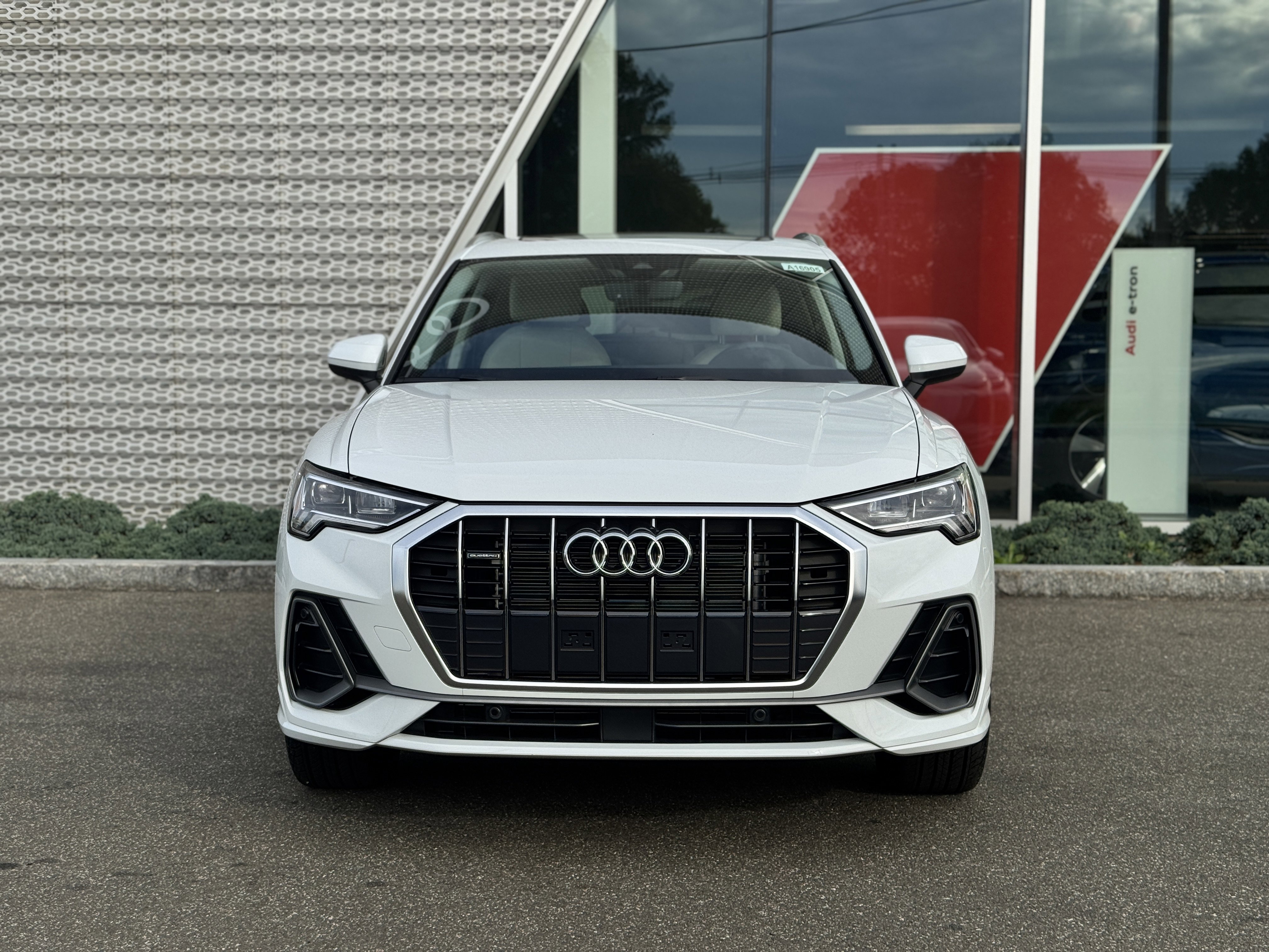New 2025 Audi Q3 2.0T Premium image 6
