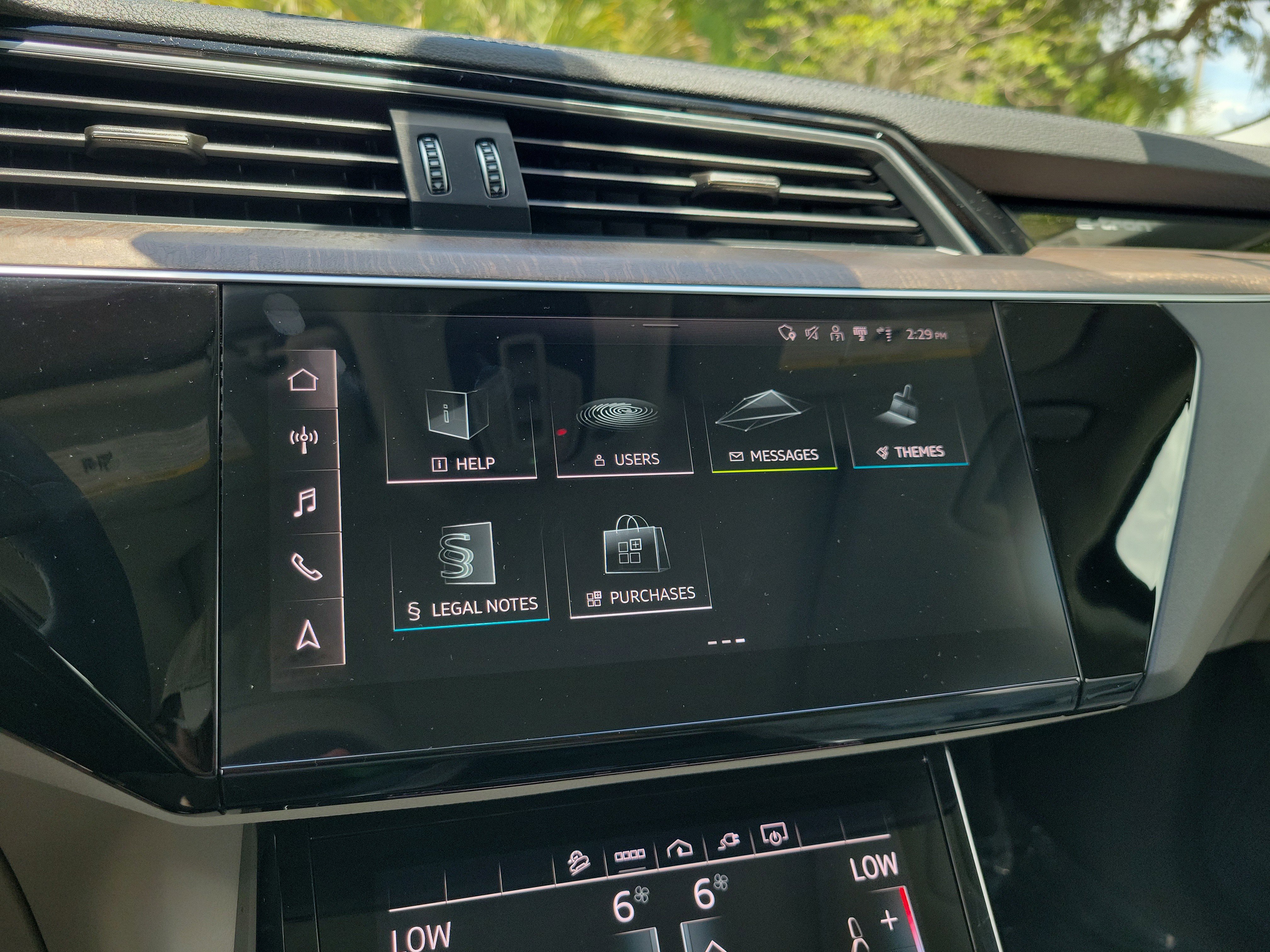 Used 2024 Audi Q8 e-tron Premium Plus w/ Premium Plus Package AWD/4WD image 20