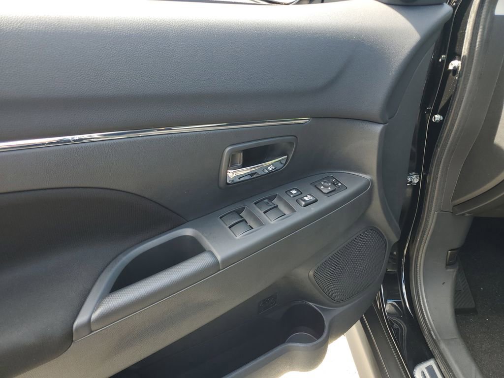 New 2026 Mitsubishi Outlander Sport ES image 18