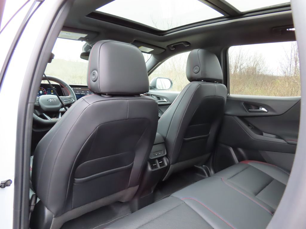 New 2026 Chevrolet Equinox RS image 25