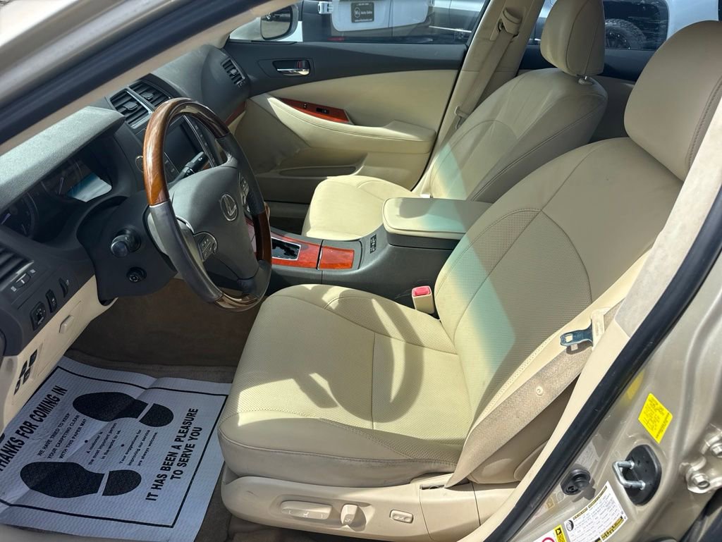 Used 2011 Lexus ES 350 FWD image 7
