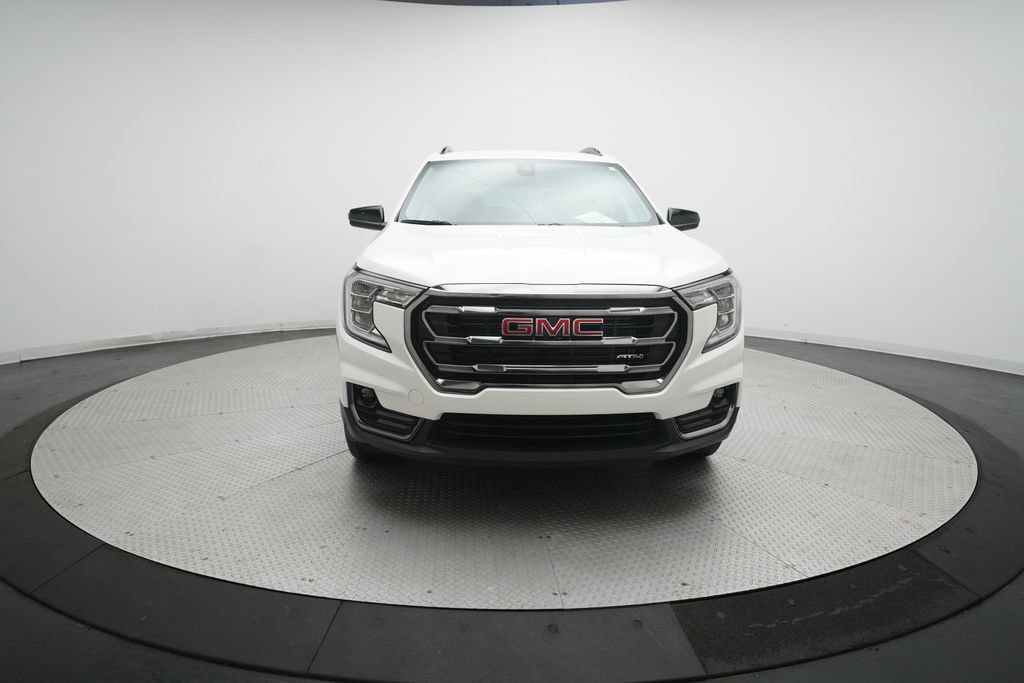 Used 2024 GMC Terrain AT4 AWD/4WD image 11