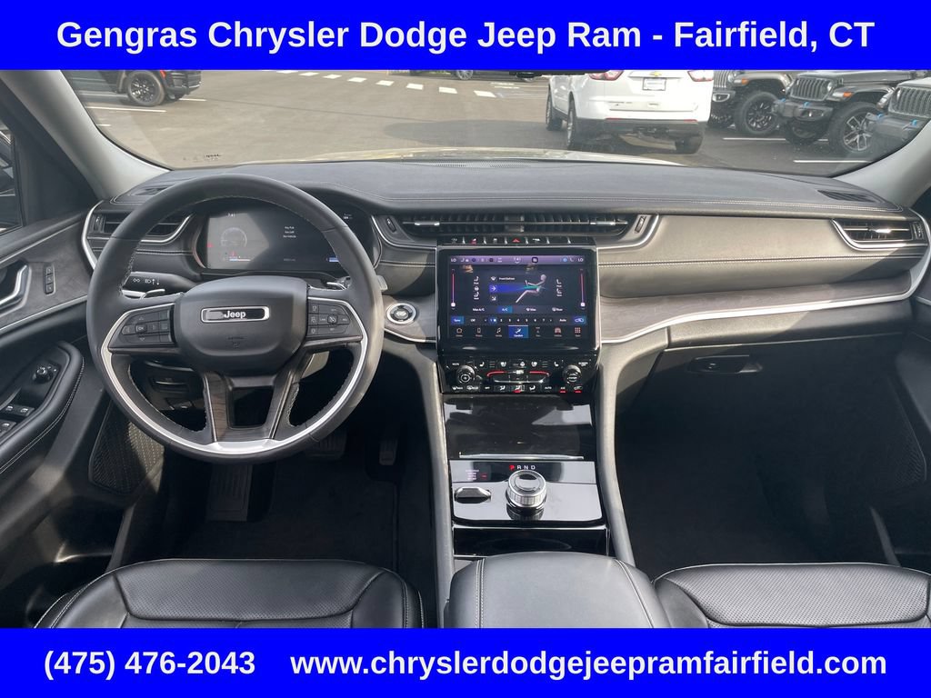 Used 2023 Jeep Grand Cherokee Limited w/ Luxury Tech Group II AWD/4WD image 41