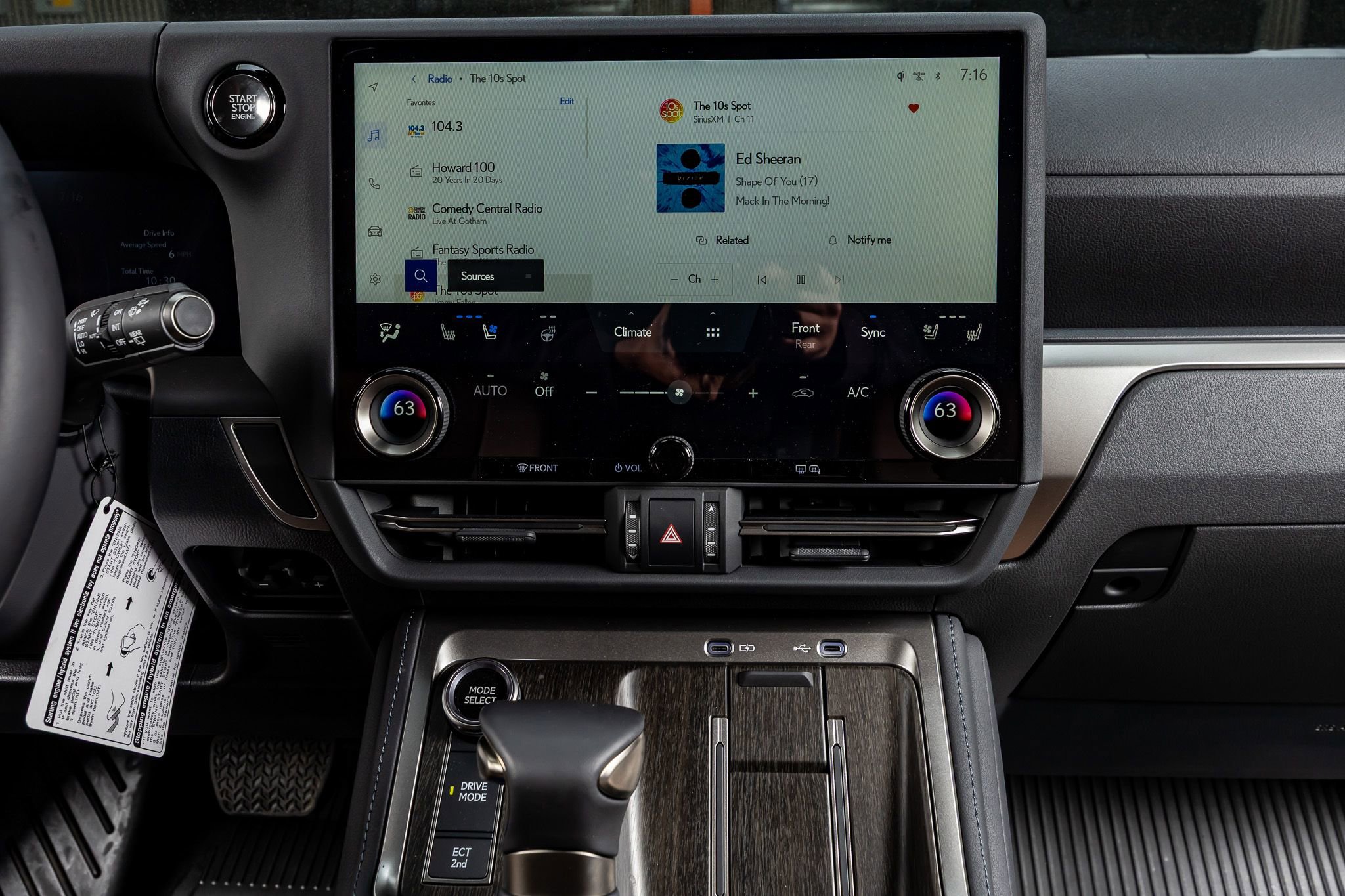 Used 2025 Lexus GX 550 w/ Accessory Package (2T) image 24