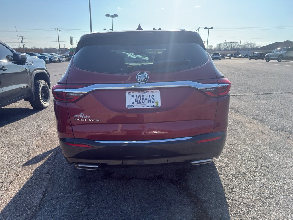 Used 2021 Buick Enclave Premium w/ Sun and Sites Package image 4