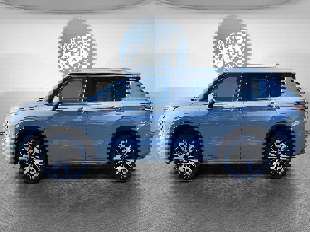 New 2026 Mitsubishi Outlander SEL image 3