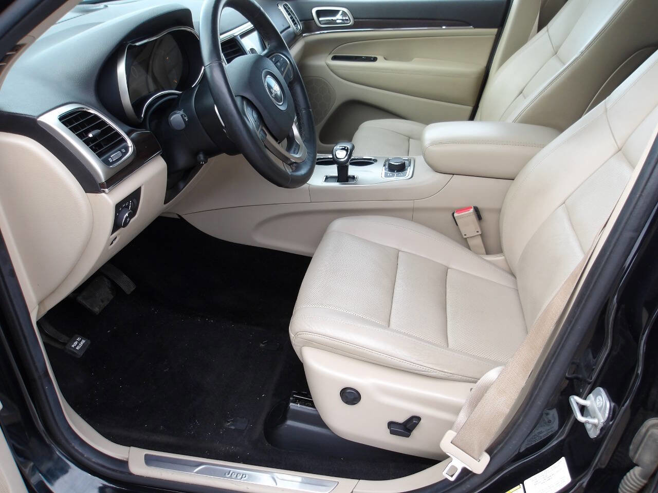 Used 2014 Jeep Grand Cherokee Limited w/ Luxury Group II image 7