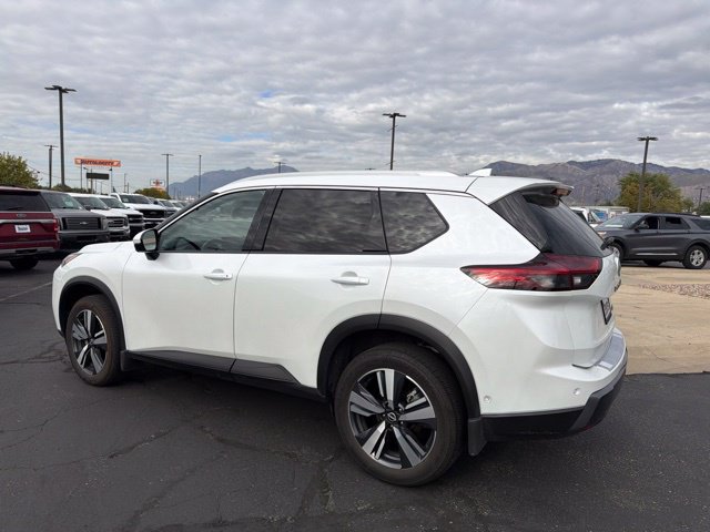 Used 2025 Nissan Rogue SL w/ SL Premium Package AWD/4WD image 9