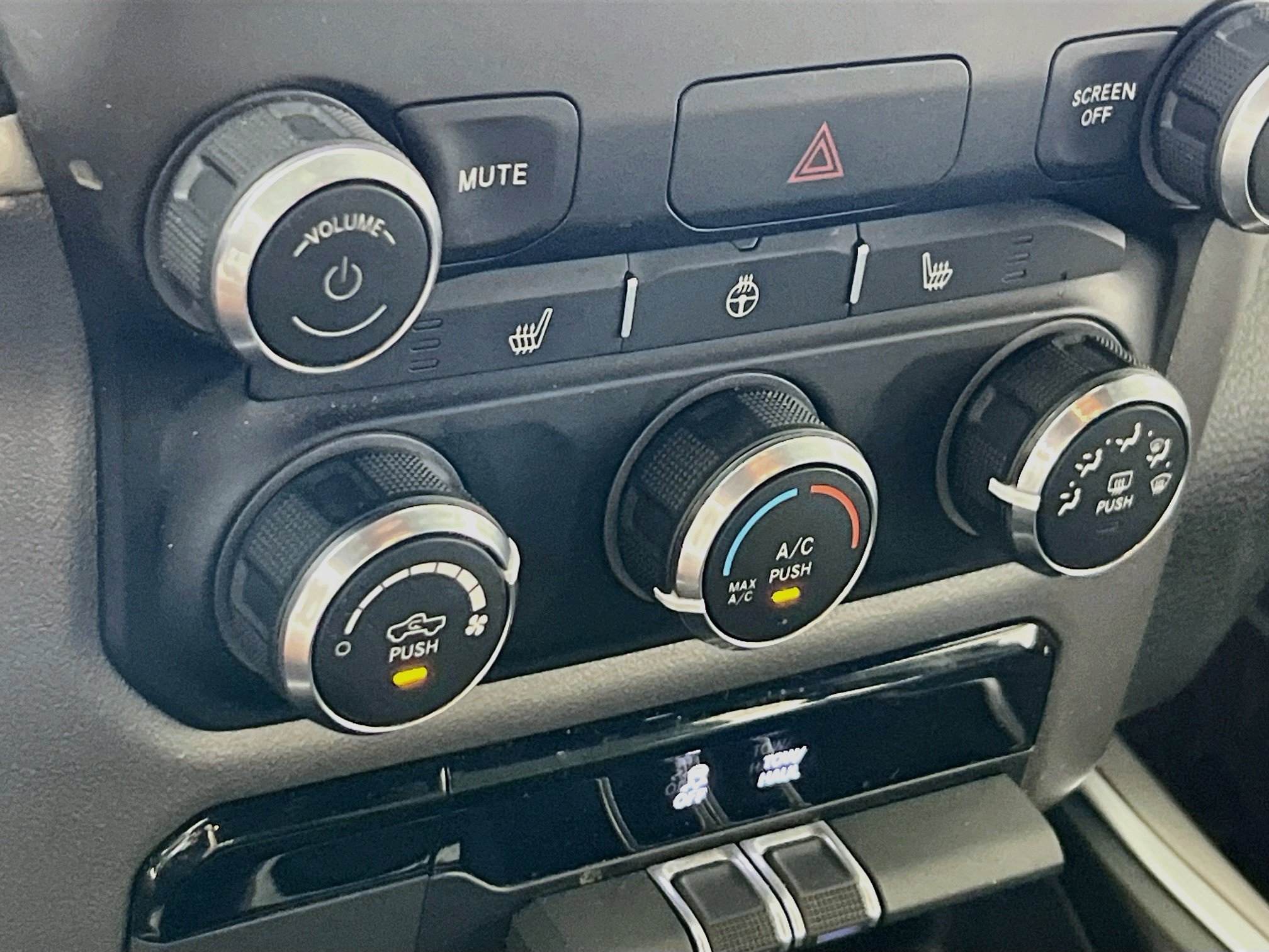 Used 2023 RAM 1500 Big Horn AWD/4WD image 19