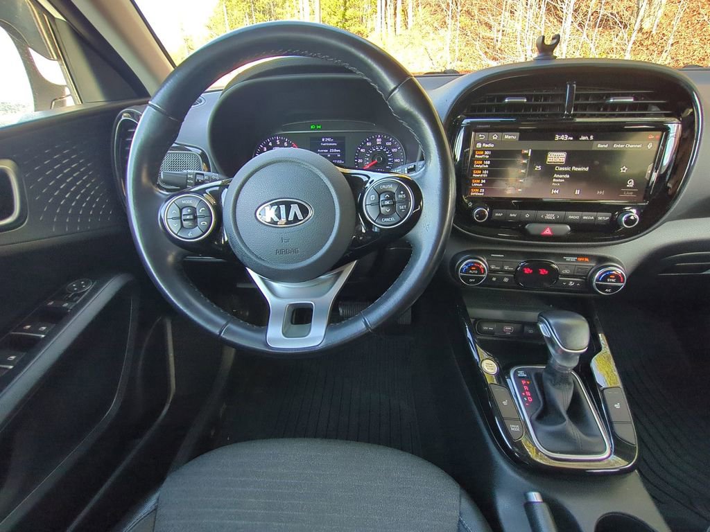 Used 2020 Kia Soul EX image 15