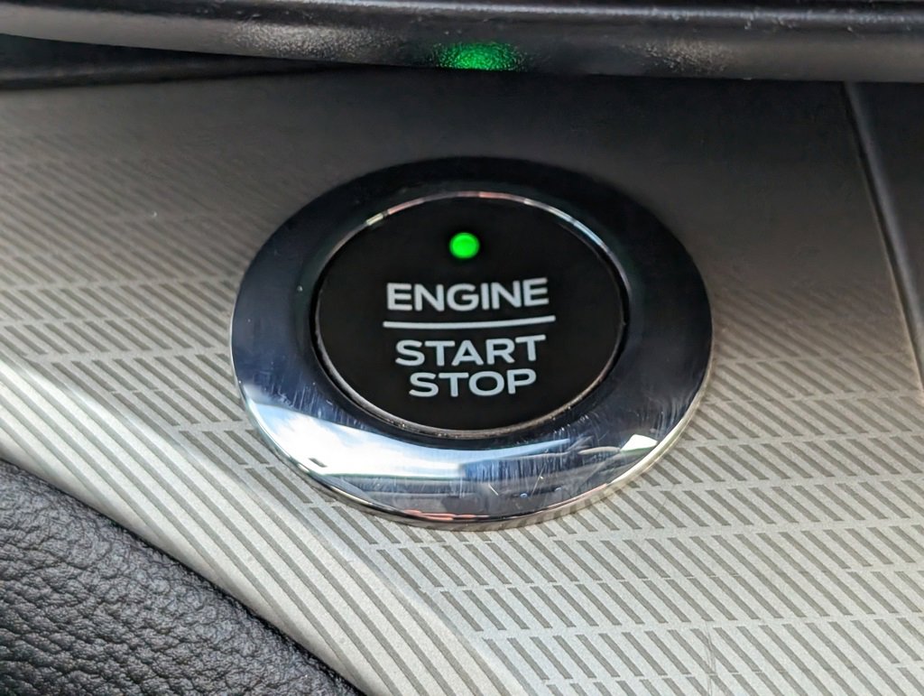 Used 2021 Ford Explorer XLT w/ Equipment Group 202A image 28