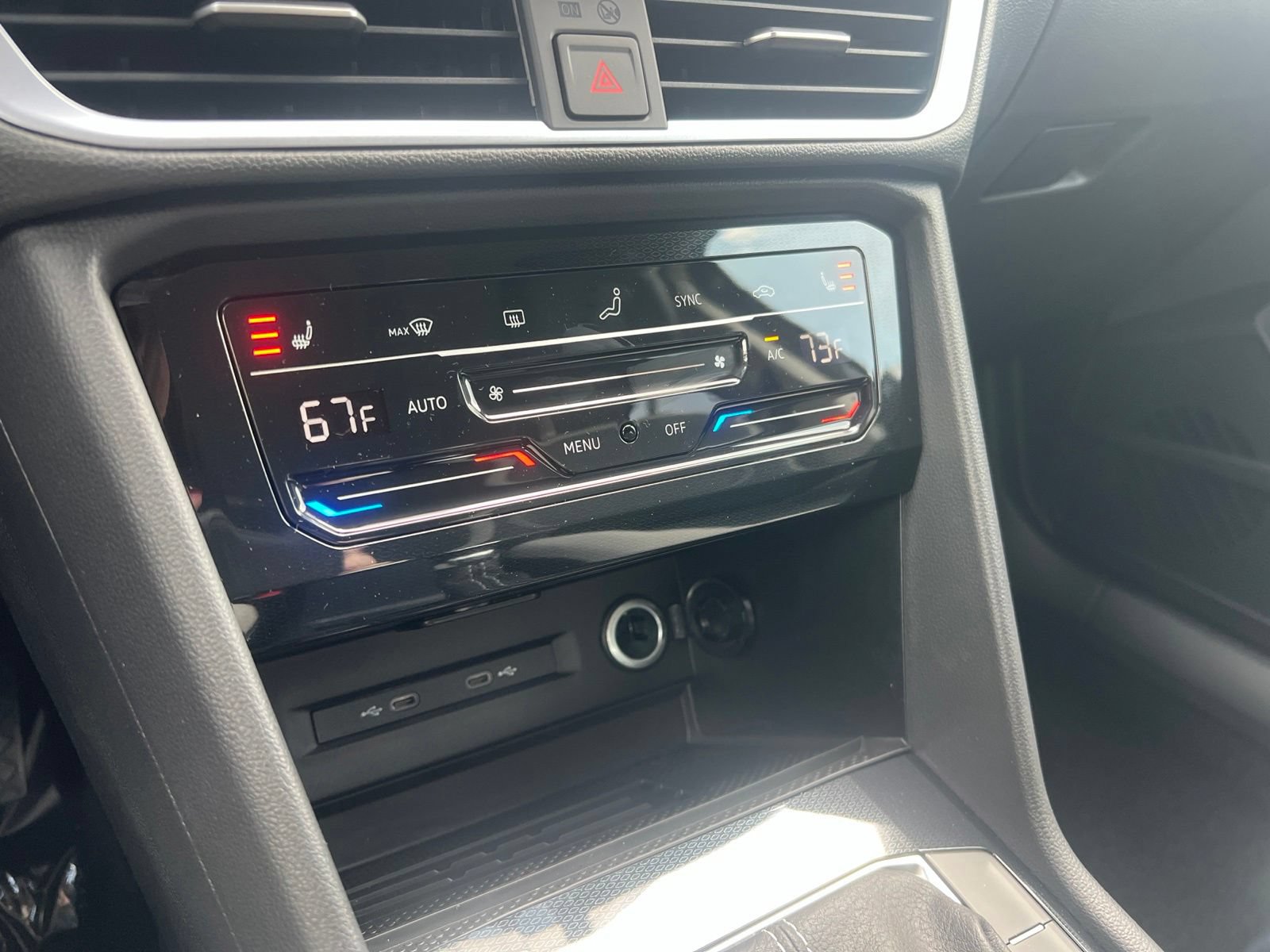 New 2026 Volkswagen Taos SE FWD image 15