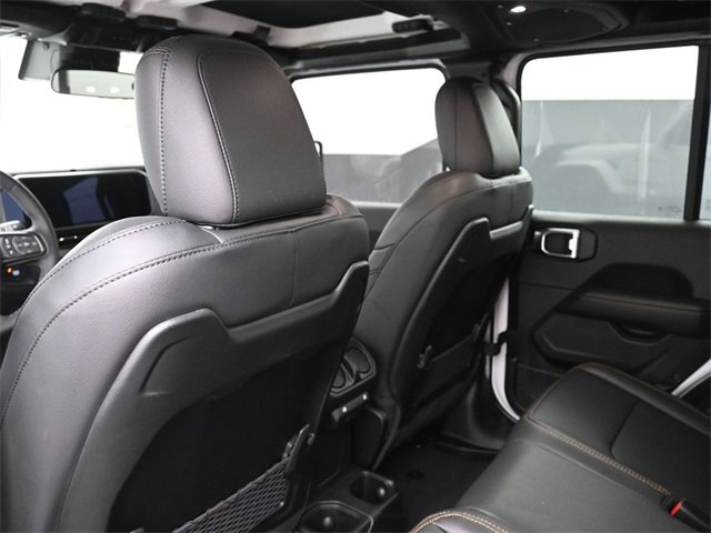 New 2025 Jeep Gladiator Sport w/ Premium Package image 17