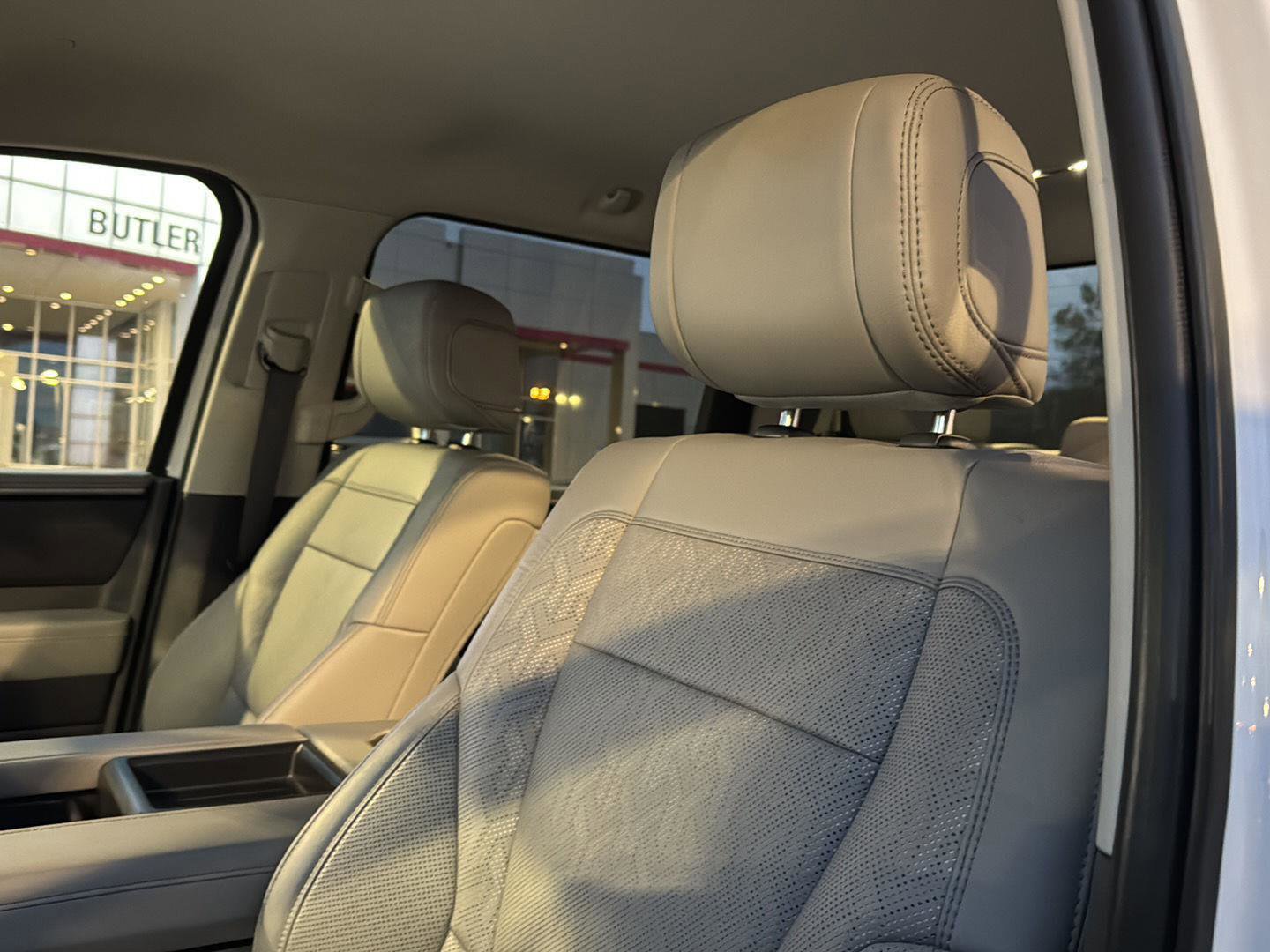 Used 2024 Toyota Tundra Limited image 26