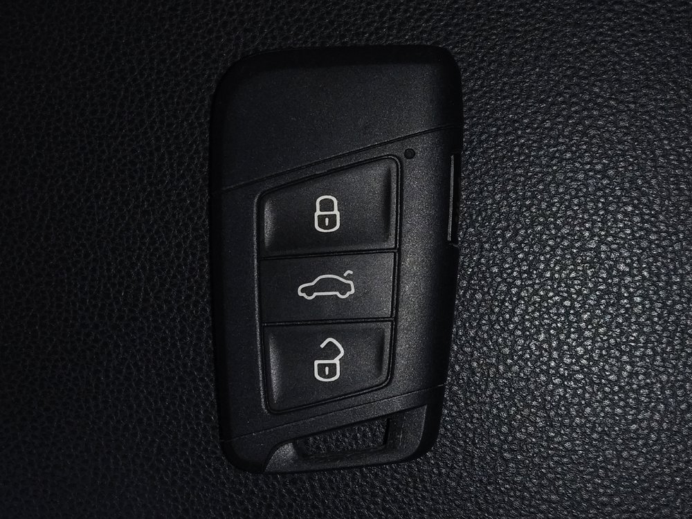 Used 2019 Volkswagen Jetta R-Line FWD image 32