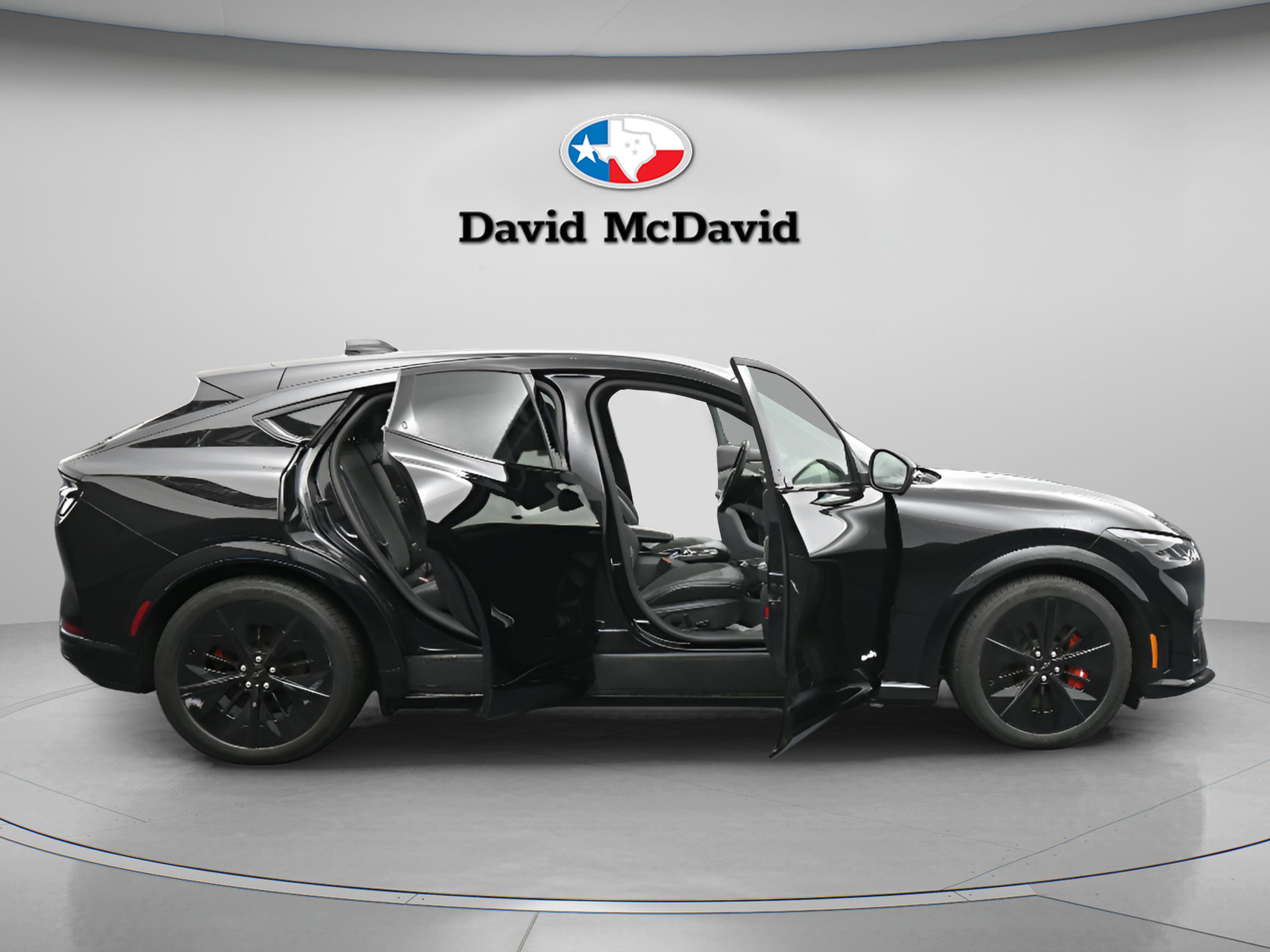 Used 2025 Ford Mustang Mach-E GT image 34