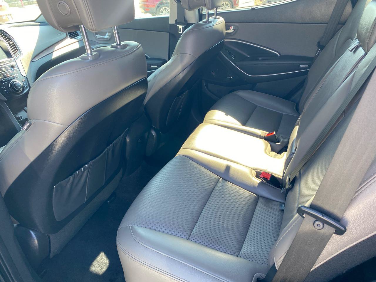 Used 2018 Hyundai Santa Fe Sport w/ 2.0T Ultimate Tech Package 05 AWD/4WD image 13