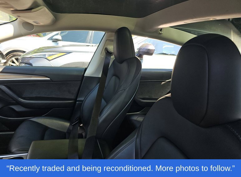 Used 2023 Tesla Model 3 Standard Range RWD image 3