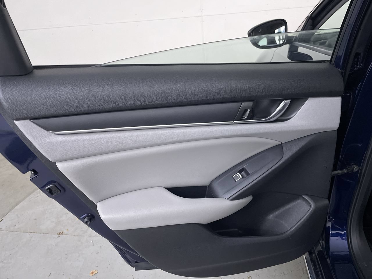 Used 2019 Honda Accord EX image 20