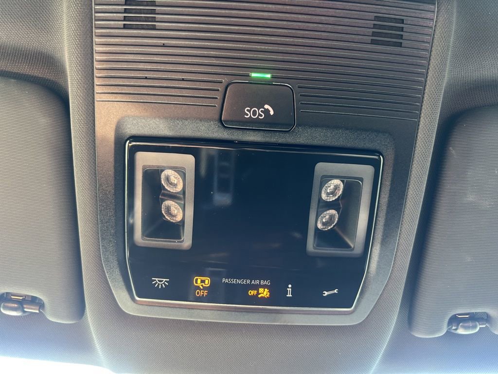 Used 2025 Volkswagen Atlas Cross Sport SE image 53