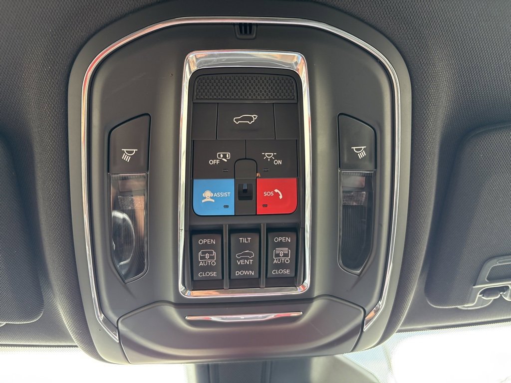 Used 2024 Jeep Grand Cherokee Limited 4xe image 23