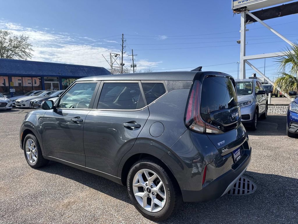 Used 2023 Kia Soul S image 6