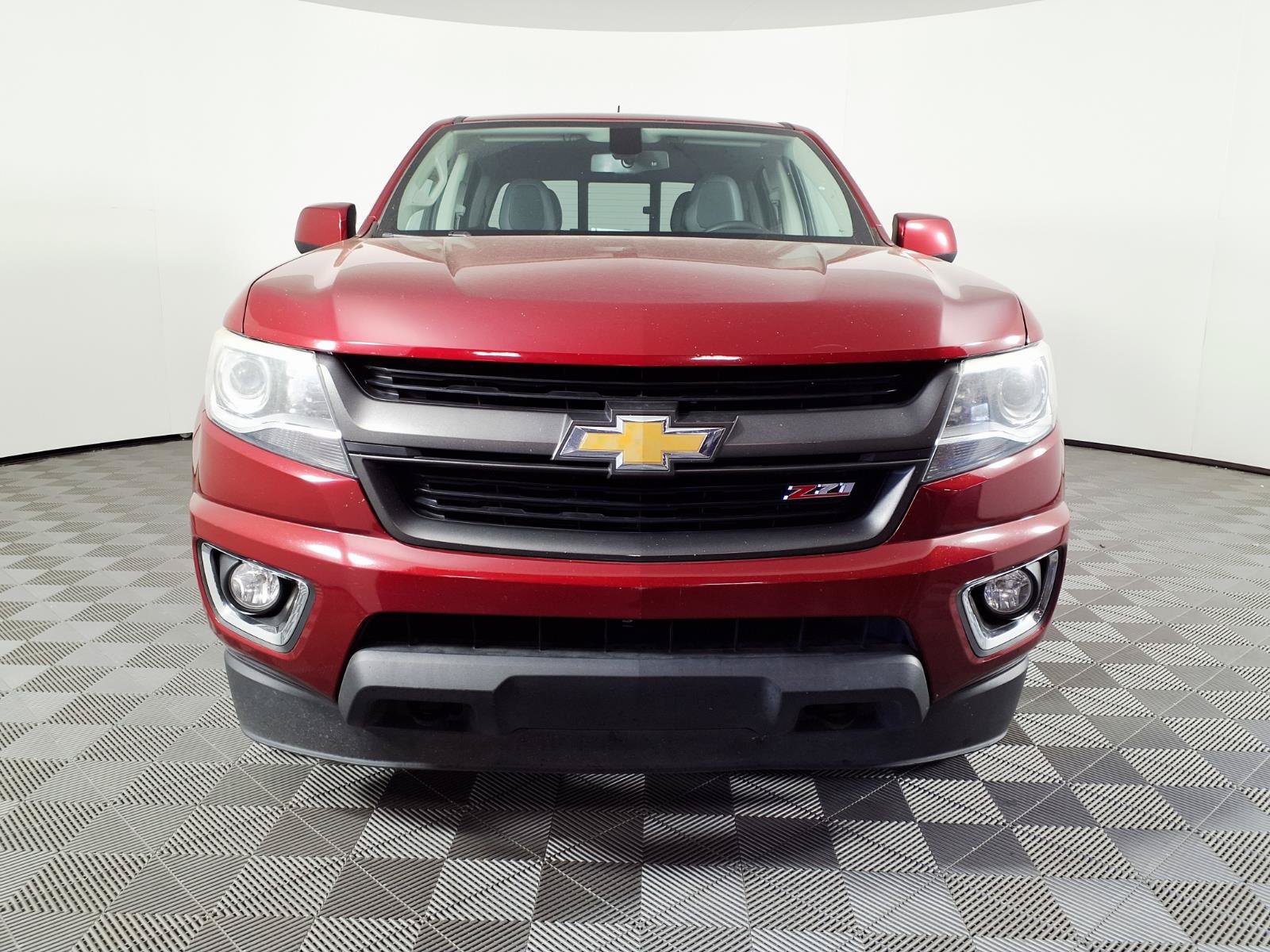 Used 2017 Chevrolet Colorado Z71 AWD/4WD image 2