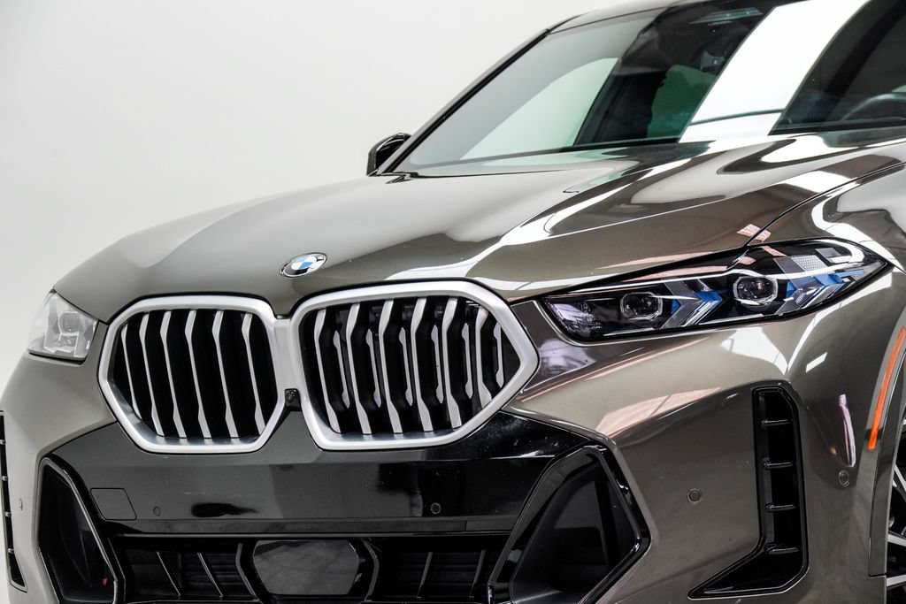 Used 2024 BMW X6 xDrive40i w/ Premium Package AWD/4WD image 2