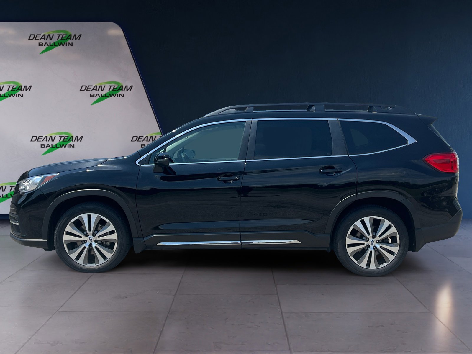 Used 2022 Subaru Ascent Limited w/ Technology Package image 4