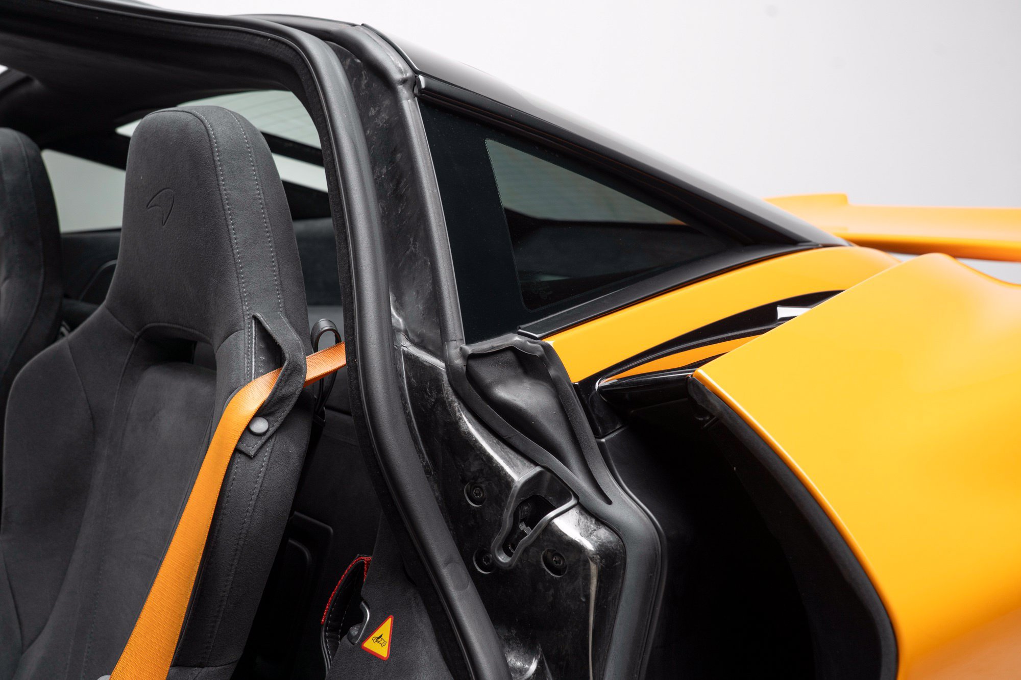 Used 2024 McLaren 750S RWD image 20