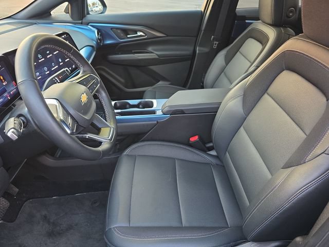 Certified 2024 Chevrolet Equinox EV LT FWD image 3