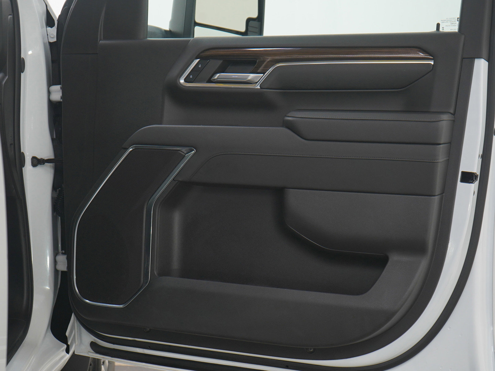 Used 2024 Chevrolet Silverado 2500 LT image 12