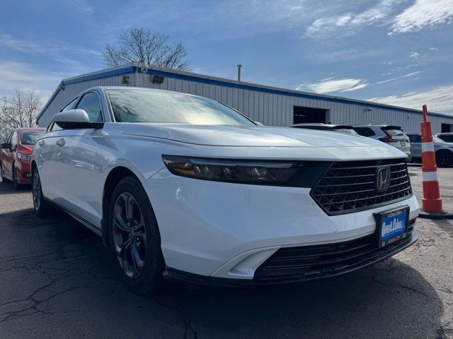 Used 2023 Honda Accord EX image 8