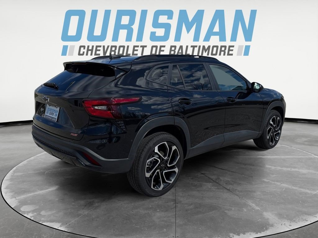 Certified 2025 Chevrolet Trax RS w/ Sunroof Package FWD image 7