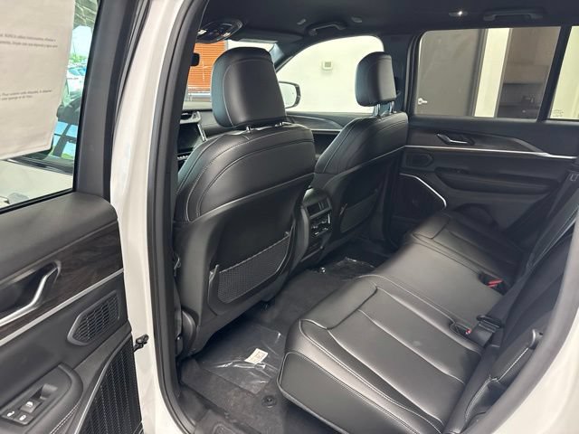 New 2026 Jeep Grand Cherokee Limited AWD/4WD image 19