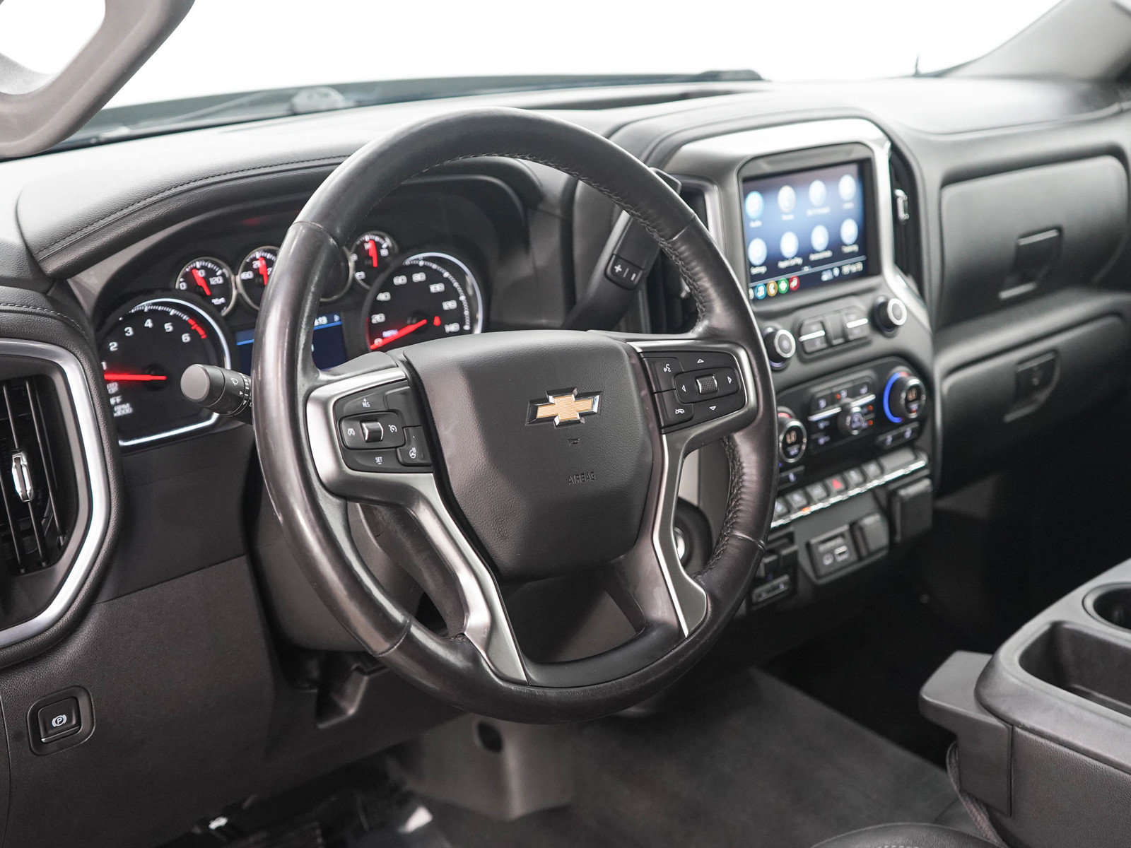 Used 2019 Chevrolet Silverado 1500 LTZ AWD/4WD image 19