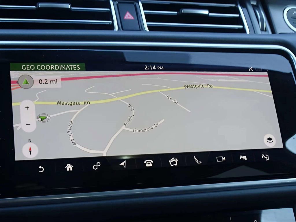 Used 2021 Land Rover Range Rover Autobiography Fifty Edition image 20