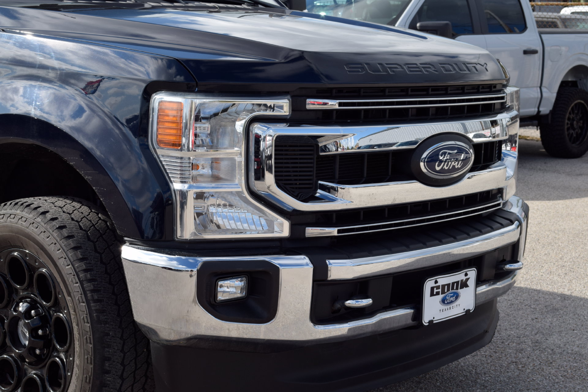 Used 2022 Ford F250 XLT w/ XLT Premium Package AWD/4WD image 25