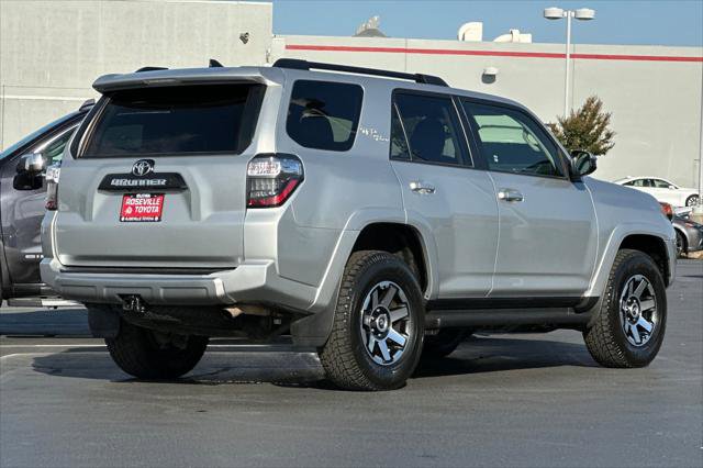 Certified 2024 Toyota 4Runner TRD Off-Road image 2