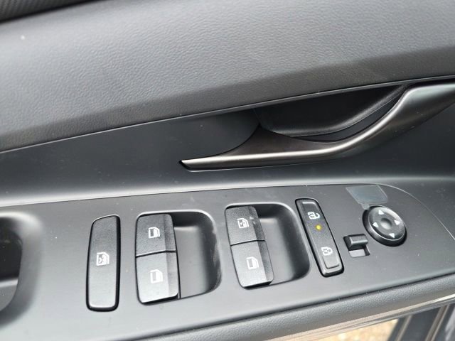 New 2026 Hyundai Elantra Sport FWD image 7