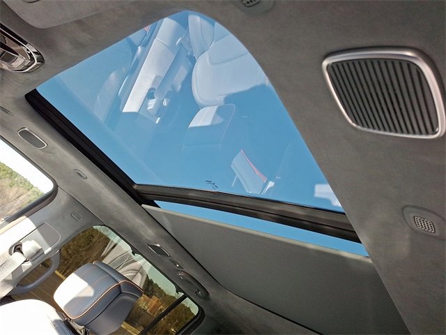 Used 2022 Jeep Grand Wagoneer Series II w/ Premium Group II image 12