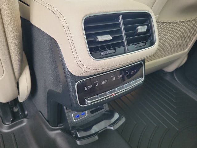 Used 2024 Mercedes-Benz GLS 450 4MATIC image 15