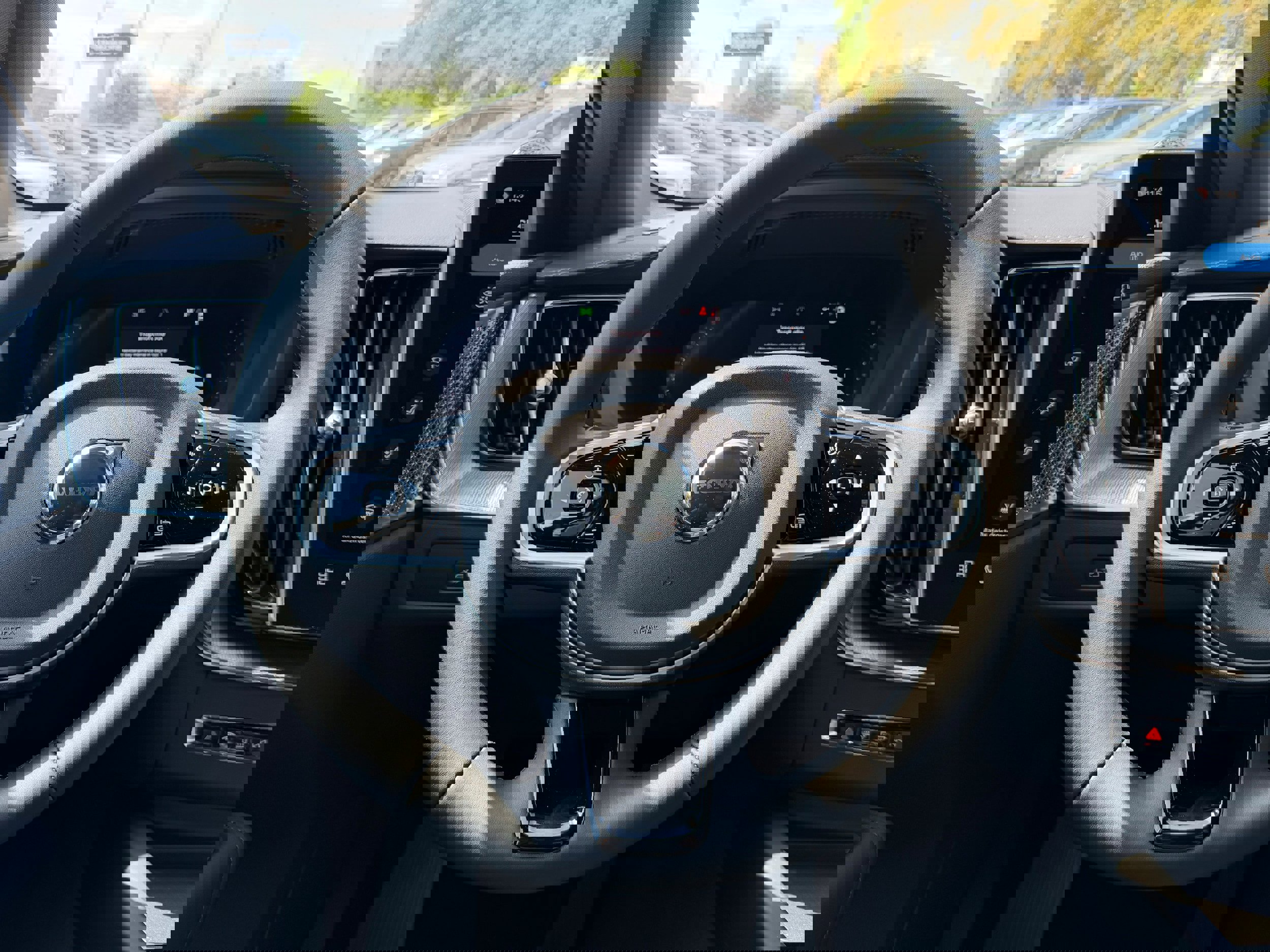 New 2026 Volvo XC60 B5 Ultra w/ Protection Package Premier image 14