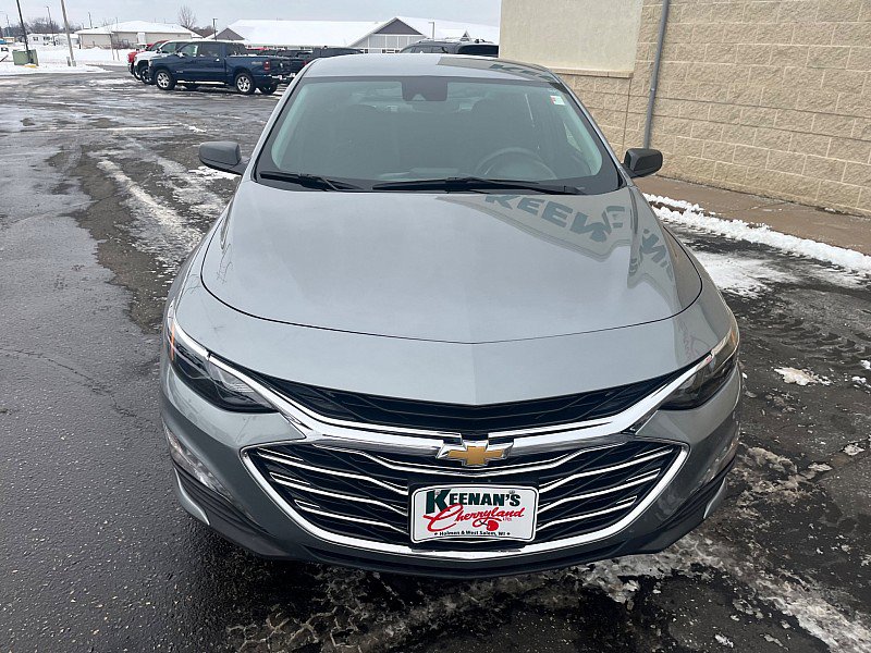 Used 2025 Chevrolet Malibu LT image 3