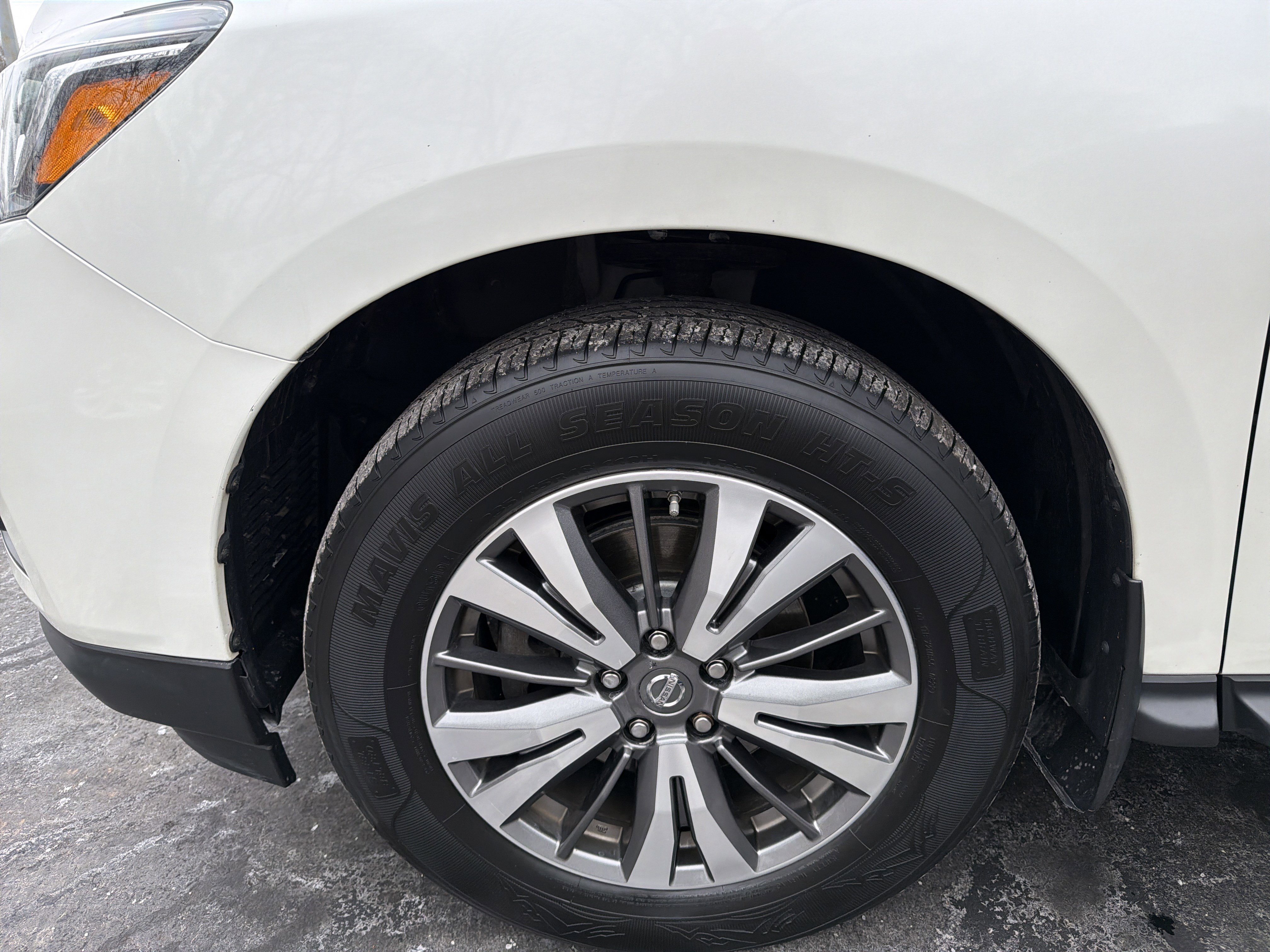 Used 2017 Nissan Pathfinder SV w/ Trailer Tow Package image 28