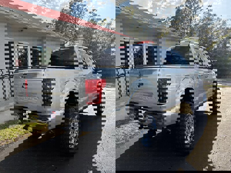 Used 2018 Ford F150 Lariat w/ Equipment Group 502A Luxury image 7