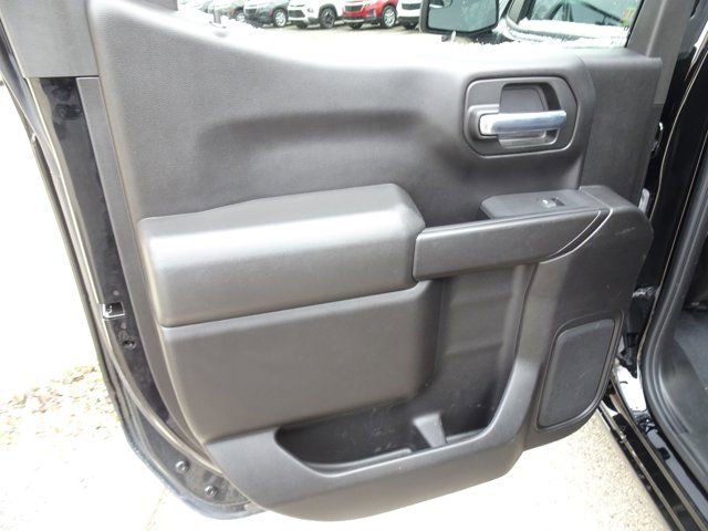 Certified 2022 Chevrolet Silverado 1500 Custom image 16