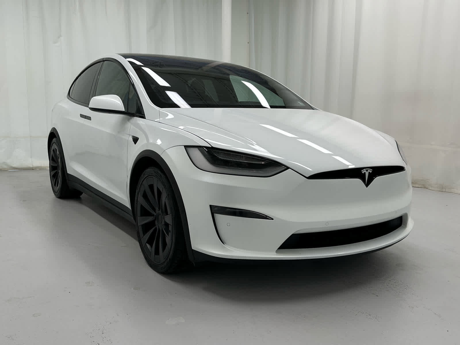Used 2022 Tesla Model X Plaid AWD/4WD image 1