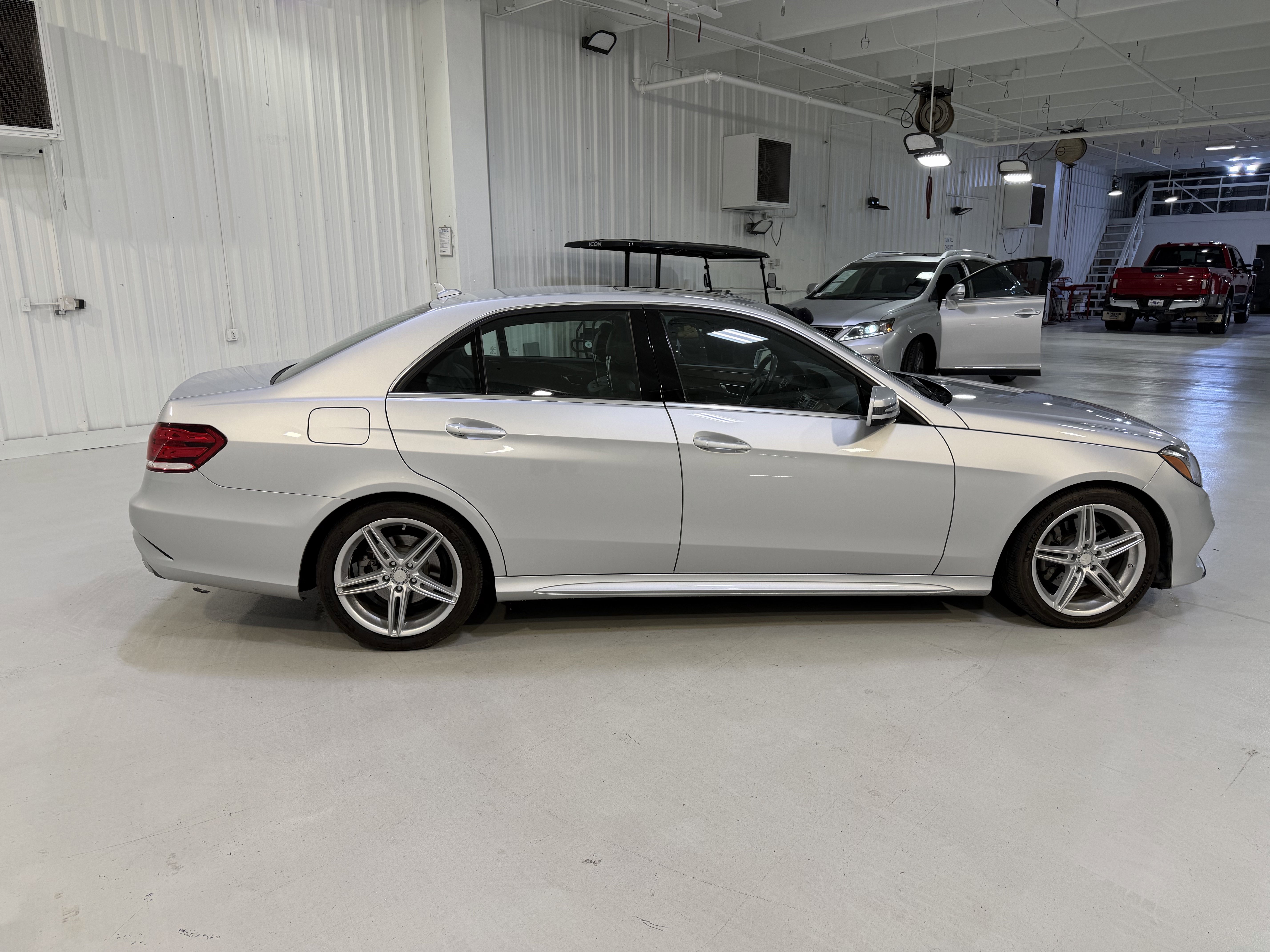 Used 2016 Mercedes-Benz E 350 Sedan image 6